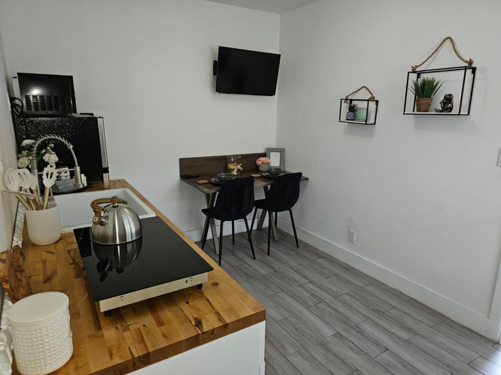 Stylish & Newly-renovated Near Olas